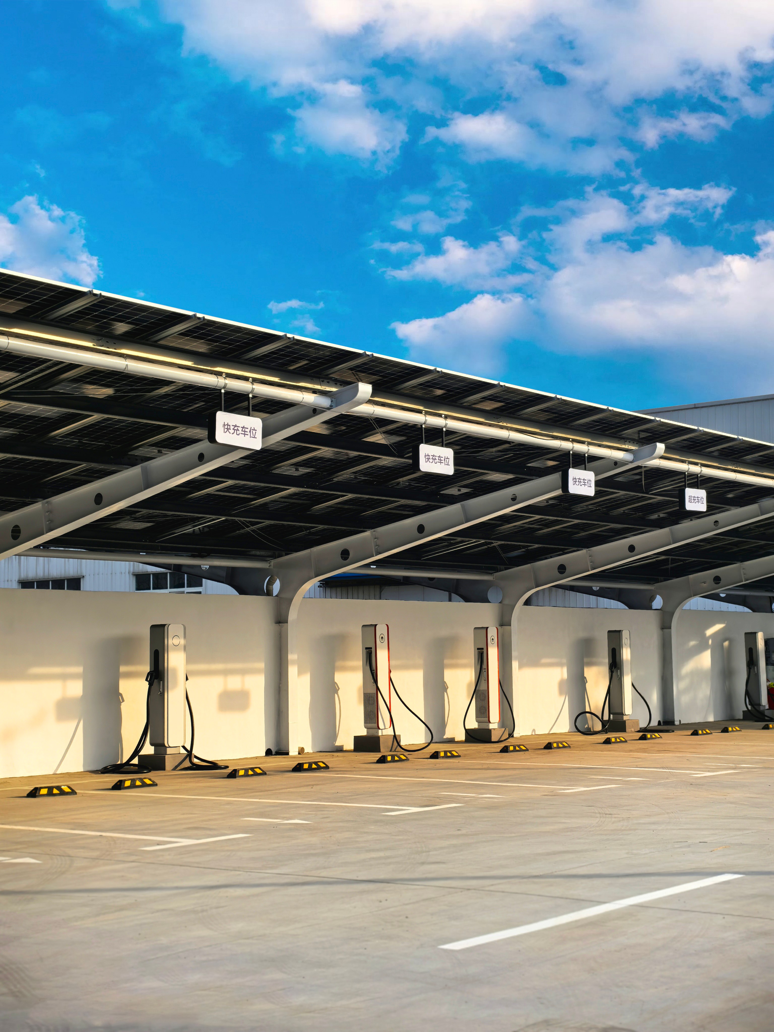 天旭超充站充电桩项目